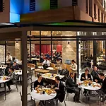 Ramada Plaza By Wyndham Hotell
