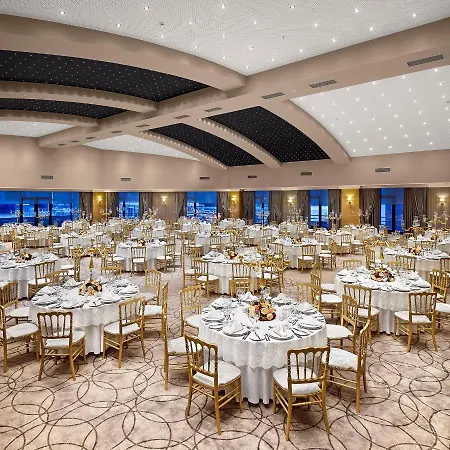 Szálloda Ramada Plaza By Wyndham