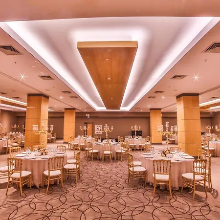 Hotel Ramada Plaza By Wyndham 5*