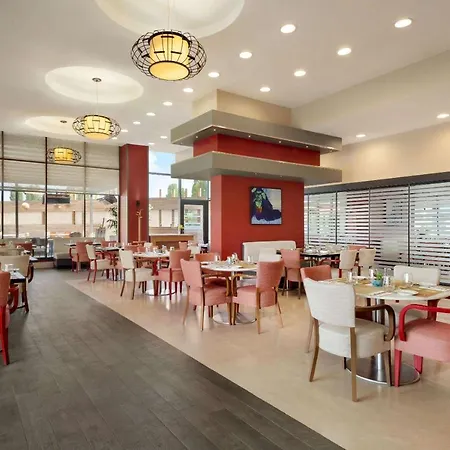 Hotel Ramada Plaza By Wyndham Eskişehir