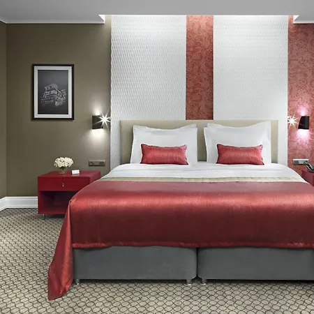 Otel Ramada Plaza By Wyndham