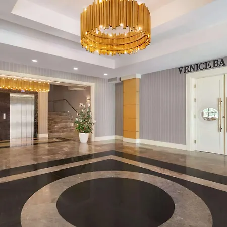 Szálloda Ramada Plaza By Wyndham