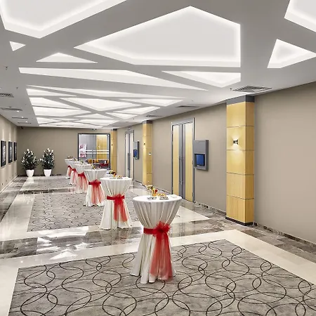 Ramada Plaza By Wyndham 5* Eskişehir