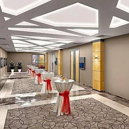 Ramada Plaza By Wyndham Szálloda 5*