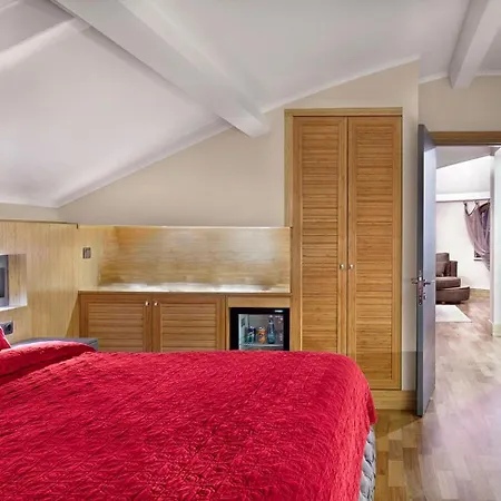 Ramada Plaza By Wyndham 5*