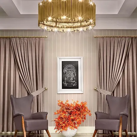 Ramada Plaza By Wyndham Otel 5*