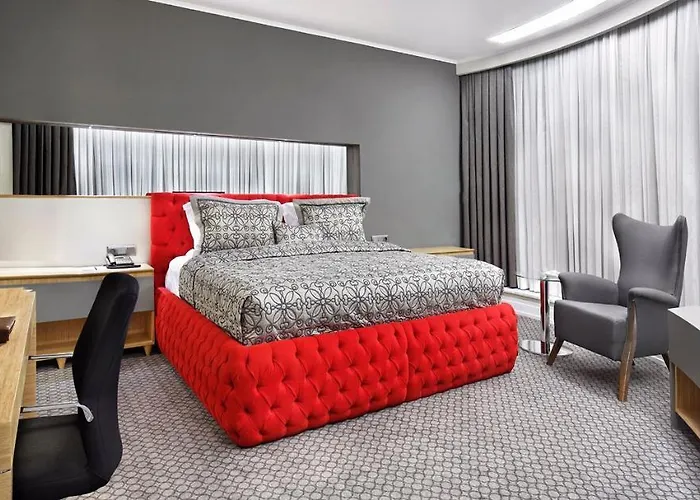 Ramada Plaza By Wyndham