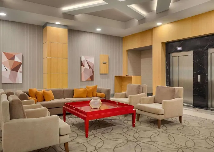 Hotel Ramada Plaza By Wyndham