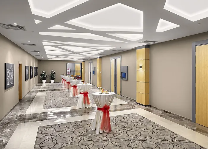 Ramada Plaza By Wyndham 5* Eskişehir