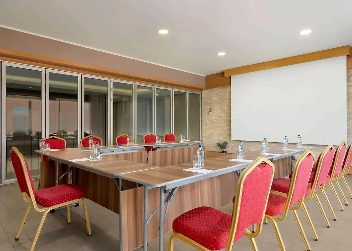 Ramada Plaza By Wyndham