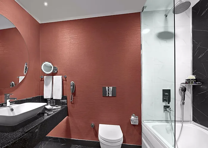 Ramada Plaza By Wyndham 酒店