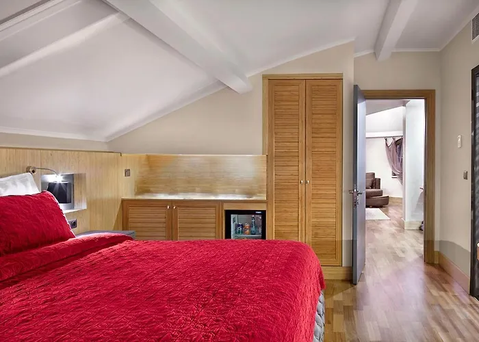 Ramada Plaza By Wyndham 5*